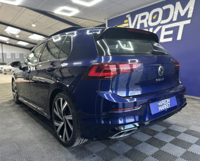 Volkswagen Golf VIII (8) R-Line 1st 2.0 TDI SCR 150ch DSG7 - Toit ouvrant/LED Ambiance/IQ Light