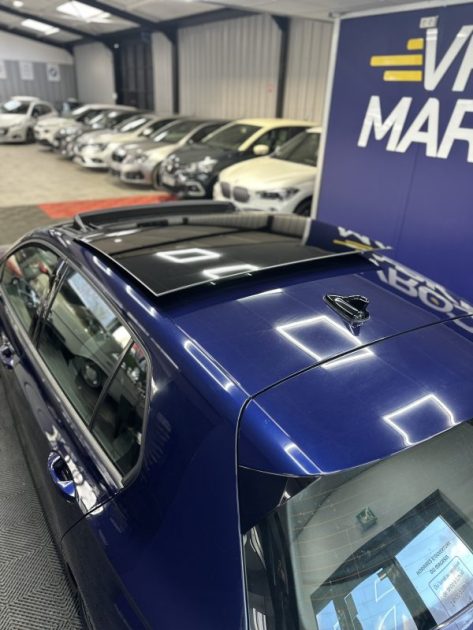 Volkswagen Golf VIII (8) R-Line 1st 2.0 TDI SCR 150ch DSG7 - Toit ouvrant/LED Ambiance/IQ Light