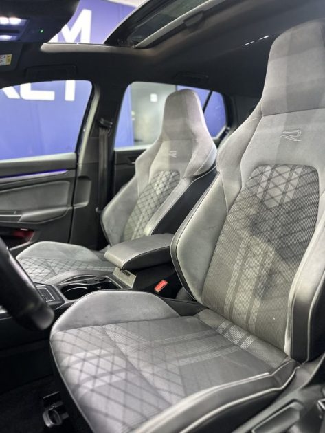 Volkswagen Golf VIII (8) R-Line 1st 2.0 TDI SCR 150ch DSG7 - Toit ouvrant/LED Ambiance/IQ Light