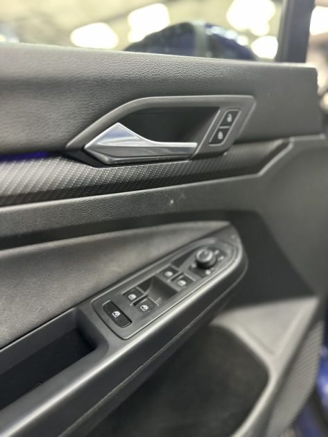 Volkswagen Golf VIII (8) R-Line 1st 2.0 TDI SCR 150ch DSG7 - Toit ouvrant/LED Ambiance/IQ Light