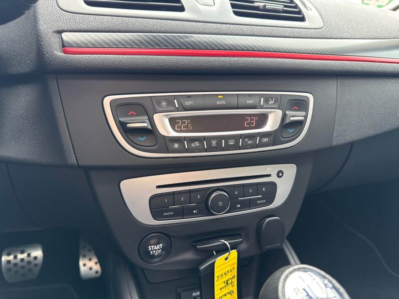 RENAULT MEGANE ESTATE GT 2.0 Tce 220