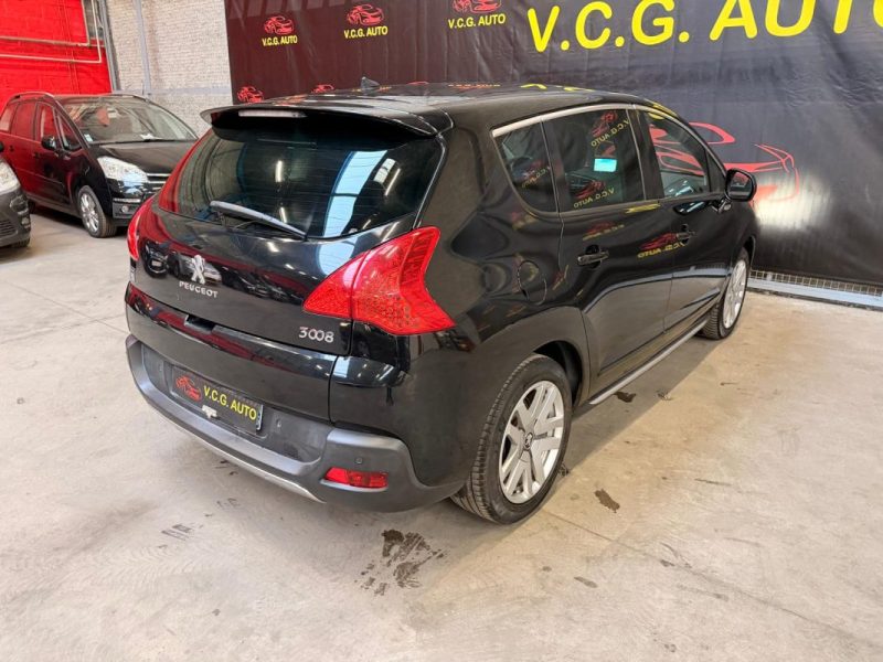 PEUGEOT 3008 2.0 HDi 163+37 Hybrid4 200cv 