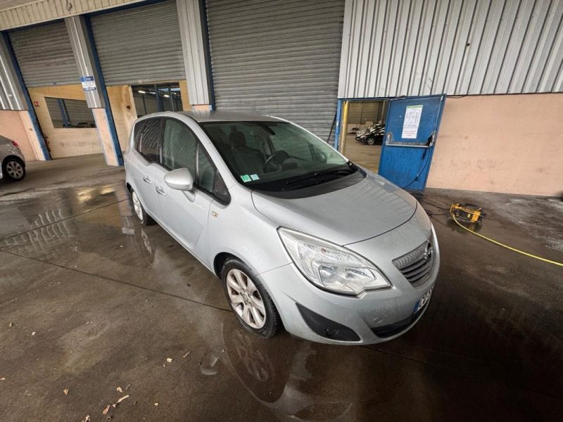 OPEL MERIVA B 1.7 CDTI 110 Cosmo pour pieces 