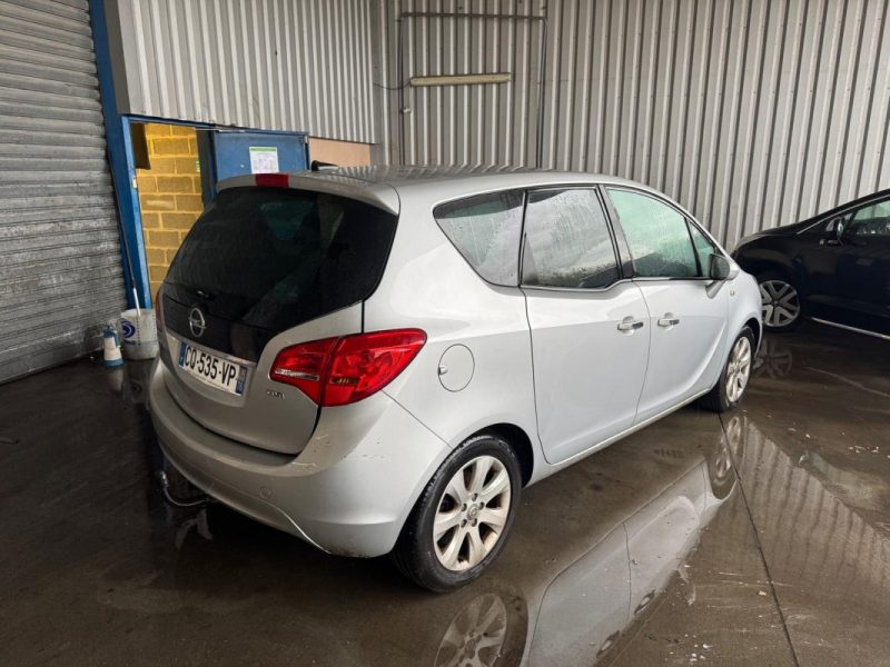 OPEL MERIVA B 1.7 CDTI 110 Cosmo pour pieces 