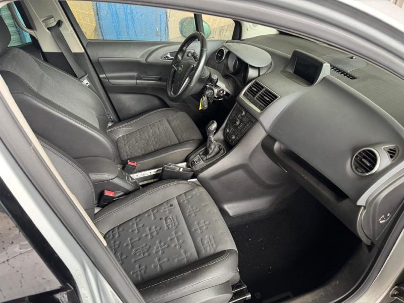 OPEL MERIVA B 1.7 CDTI 110 Cosmo pour pieces 