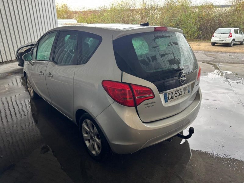 OPEL MERIVA B 1.7 CDTI 110 Cosmo pour pieces 