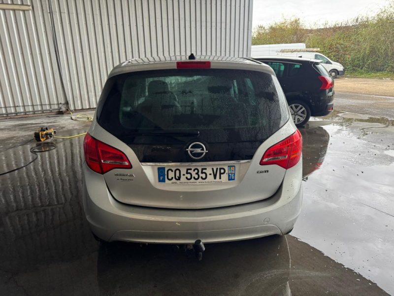 OPEL MERIVA B 1.7 CDTI 110 Cosmo pour pieces 