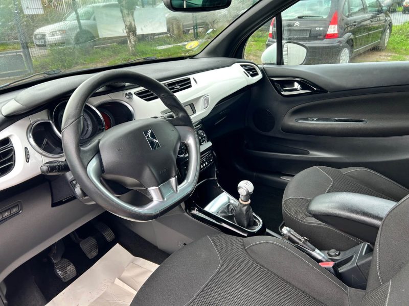 CITROEN DS3  DS3 1.6 HDI  2011
