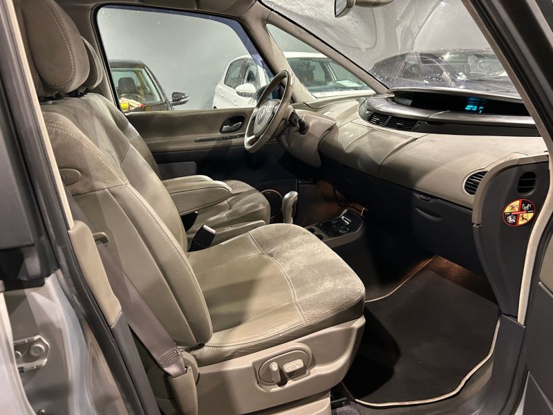 RENAULT ESPACE IV  3.0DCI V6 184CH 2004