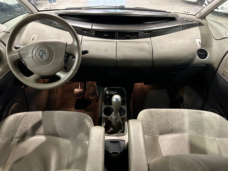 RENAULT ESPACE IV  3.0DCI V6 184CH 2004