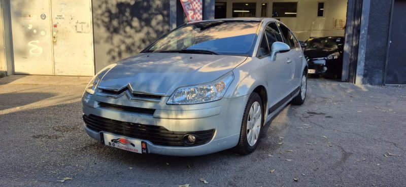 Citroen C4 1.6 Hdi 110ch, gris, *Idéale jeune conducteur*, *Clim auto*
