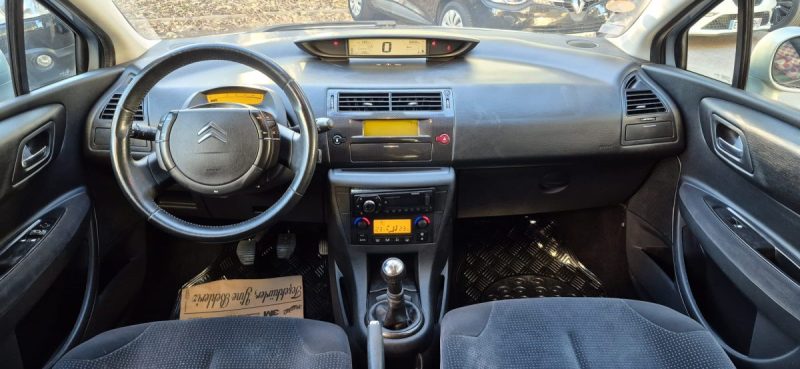 Citroen C4 1.6 Hdi 110ch, gris, *Idéale jeune conducteur*, *Clim auto*