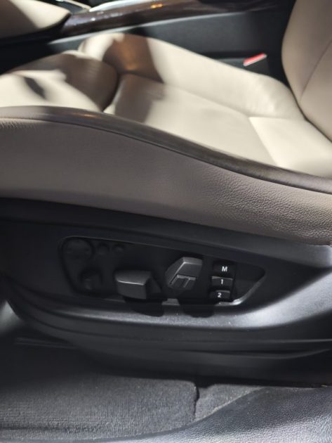 BMW X6 XDRIVE 40DA 306 CV EXCLUSIVE - TOIT PANORAMIQUE OUVRANT - SIEGES CHAUFFANT  XDRIVE40DA 306CH EXCLUSIVE INDIVIDUAL 2012