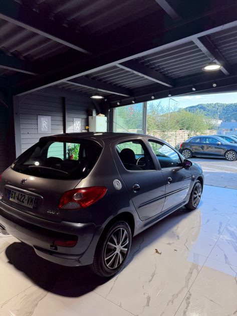 Peugeot 206+ HDI – Révisée, Garantie incluse, Distribution neuve