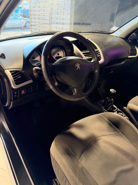 Peugeot 206+ HDI – Révisée, Garantie incluse, Distribution neuve