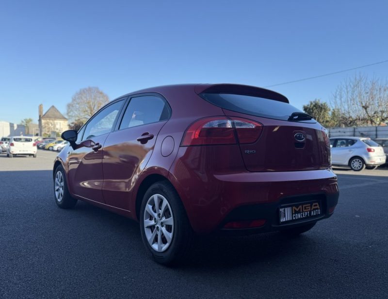 KIA RIO III 1.25 CVVT 1248CM3 86CV  2012
