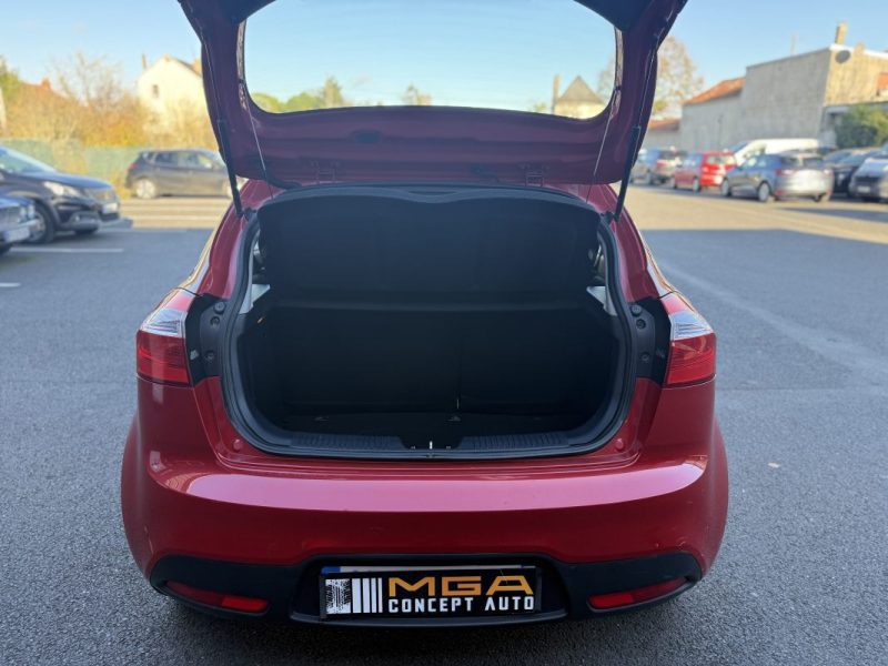 KIA RIO III 1.25 CVVT 1248CM3 86CV  2012