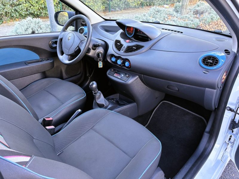 RENAULT TWINGO II (CN0_) 1.2 16V (75CV) 2012