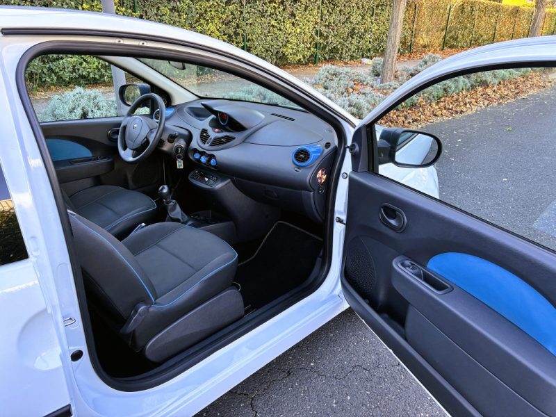RENAULT TWINGO II (CN0_) 1.2 16V (75CV) 2012