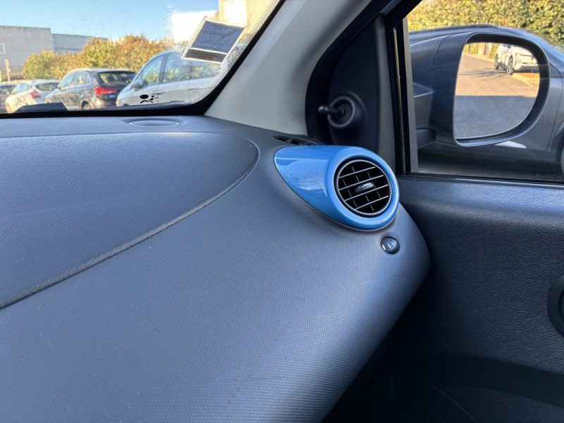 RENAULT TWINGO II (CN0_) 1.2 16V (75CV) 2012