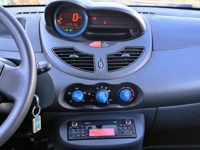 RENAULT TWINGO II (CN0_) 1.2 16V (75CV) 2012