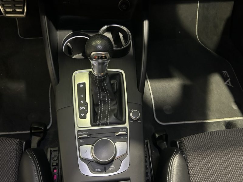 AUDI A3 2.0 TDI 150 S LINE S TRONIC CARPLAY SUIVI COMPLET