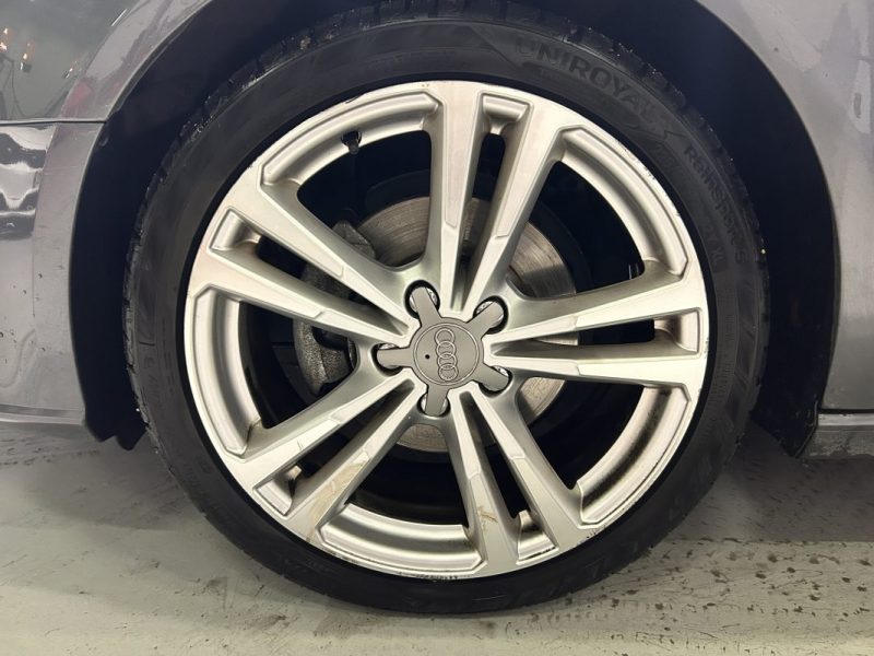 AUDI A3 2.0 TDI 150 S LINE S TRONIC CARPLAY SUIVI COMPLET