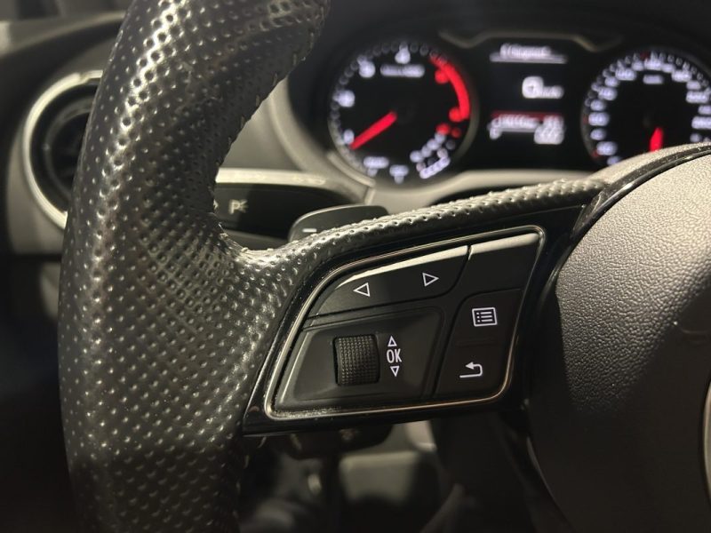 AUDI A3 2.0 TDI 150 S LINE S TRONIC CARPLAY SUIVI COMPLET