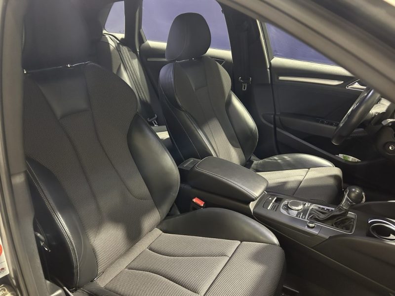AUDI A3 2.0 TDI 150 S LINE S TRONIC CARPLAY SUIVI COMPLET