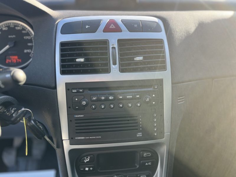 PEUGEOT 307 SW 2.0 PACK 2004 4 bougies neuves