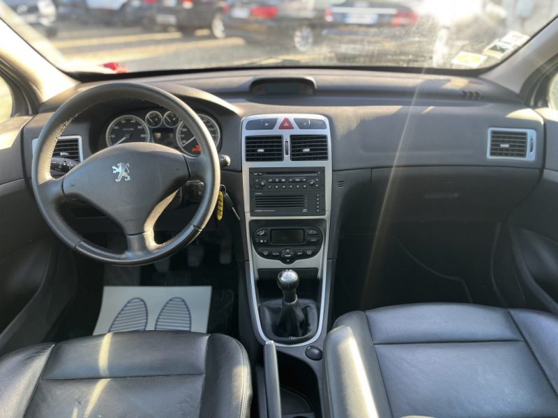 PEUGEOT 307 SW 2.0 PACK 2004 4 bougies neuves