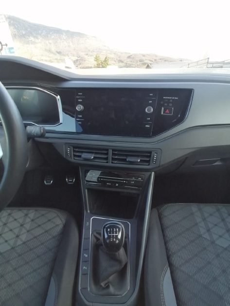 VOLKSWAGEN POLO - 1.0 TSI 95ch R-line