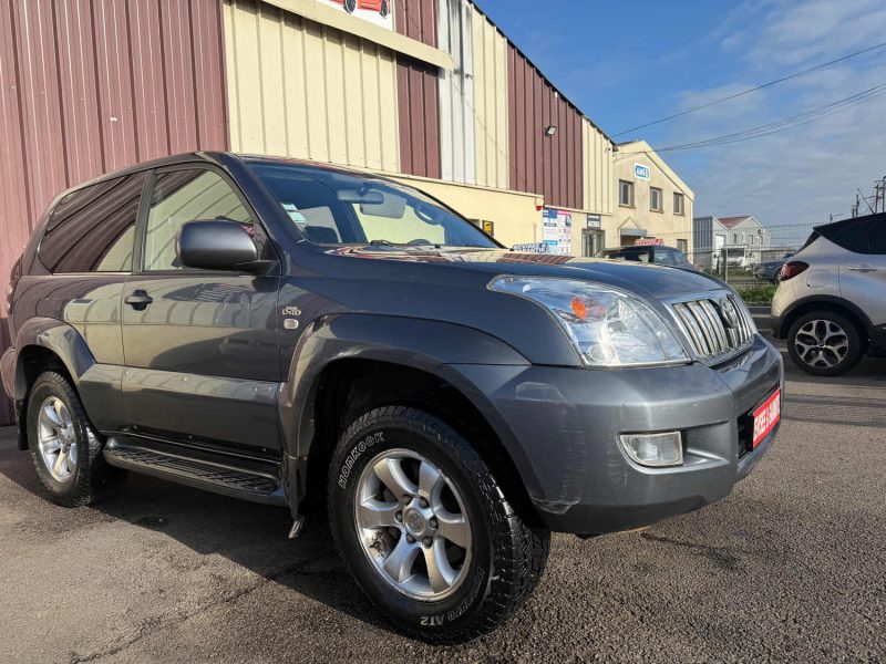 TOYOTA LAND CRUISER 4 J120 3.0 D4D - 163CV 16V TURBO 4X4 BVA  2004