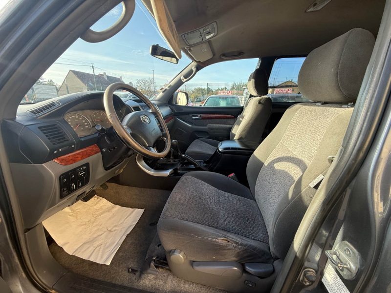 TOYOTA LAND CRUISER 4 J120 3.0 D4D - 163CV 16V TURBO 4X4 BVA  2004