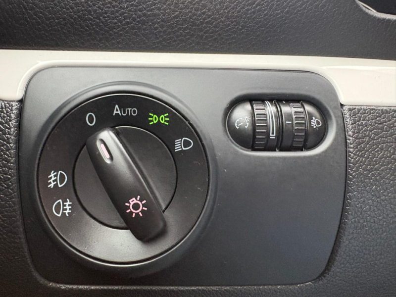 Volkswagen EOS 1.4 TSI 160 Ch Finition White Night - ❄️ Climatisation - ✅Reprise possible - ✅Garanti