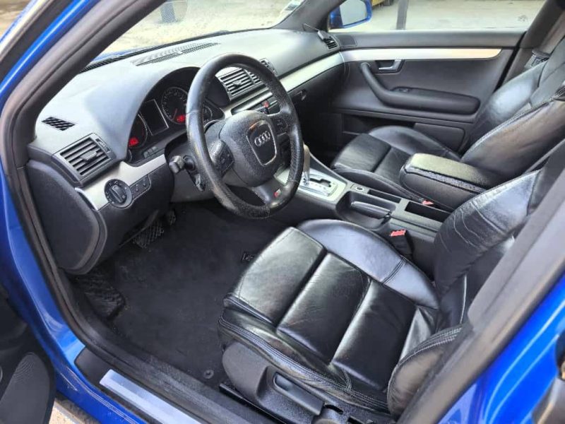 SUPERBE AUDI A4 AVANT S LINE 3.0 V6 TDI QUATTRO TIPTRONIC  233 cv Boîte auto 