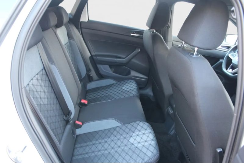 Volkswagen Polo R-Line DSG/LED-Matrix 110CH / 350€ PAR MOIS