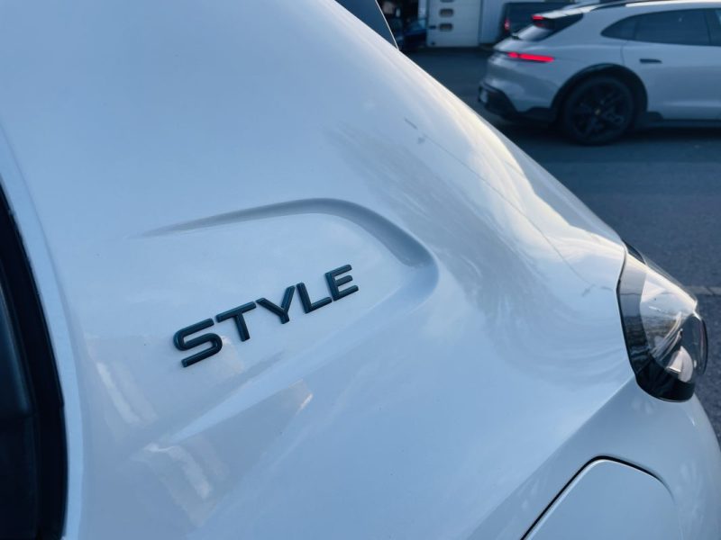 PEUGEOT 208 1.5 BLUEHDI 100 cv STYLE BVM6