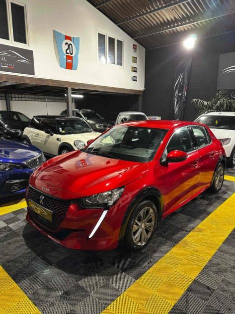 MAGNIFIQUE E-208 ALLURE 136CH (SUIVI D'ENTRETIEN, APPLE CARPLAY, RADAR DE RECUL)