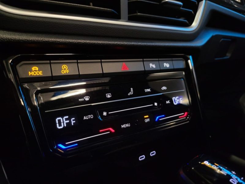 VOLKSWAGEN T-ROC 2.0 TDI 150CH R LINE DSG7 / BEATS AUDIO + TOIT OUVRANT + SUIVIE VOLKSWAGEN / 2022