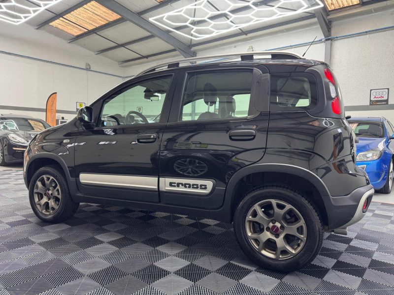 FIAT PANDA III 4X4 0.9 8V TWINAIR 90CH S&S CROSS 1ERE MAIN GARANTIE 12 MOIS HISTORIQUE COMPLET 🇨🇵 
