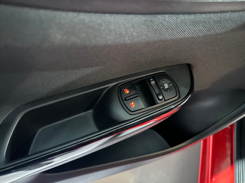 OPEL CORSA E  1.4 90 CH DESIGN 120 ANS EDITION 2019