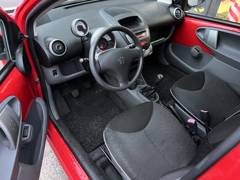 PEUGEOT 107 1.0 68 Cv MOTEUR A CHAINE / CLIMATISATION BLUETOOTH 46 500 Kms - GARANTIE 1 AN