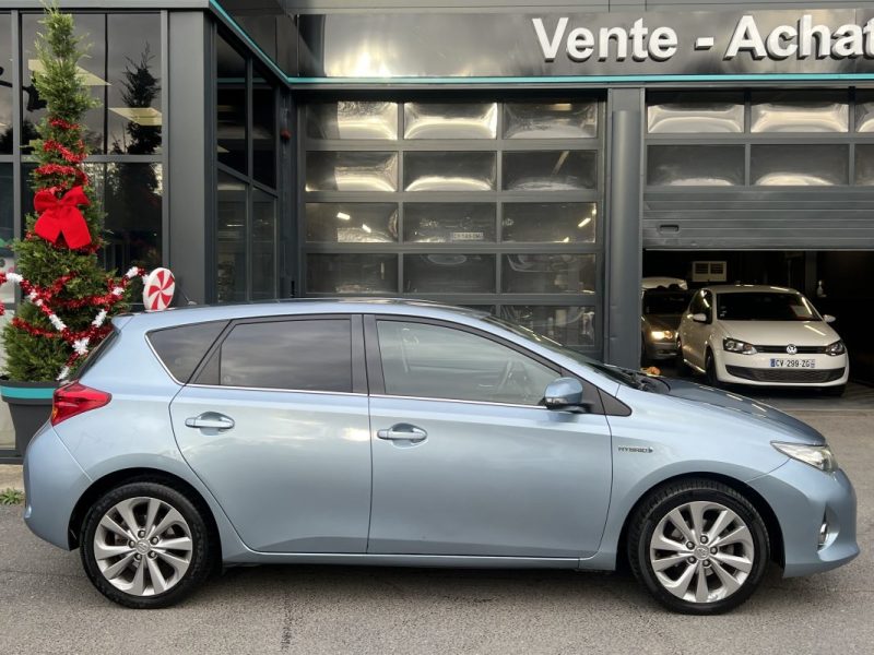 TOYOTA AURIS HYBRID HSD 1.8 VVT-i 136 Cv BOITE AUTO CAMERA RECUL CRIT AIR 1 - GARANTIE 1 AN