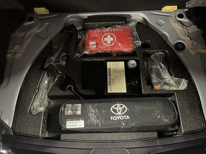 TOYOTA AURIS HYBRID HSD 1.8 VVT-i 136 Cv BOITE AUTO CAMERA RECUL CRIT AIR 1 - GARANTIE 1 AN