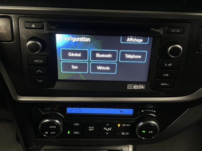 TOYOTA AURIS HYBRID HSD 1.8 VVT-i 136 Cv BOITE AUTO CAMERA RECUL CRIT AIR 1 - GARANTIE 1 AN