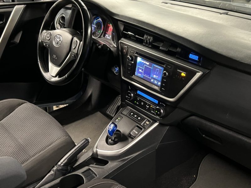TOYOTA AURIS HYBRID HSD 1.8 VVT-i 136 Cv BOITE AUTO CAMERA RECUL CRIT AIR 1 - GARANTIE 1 AN