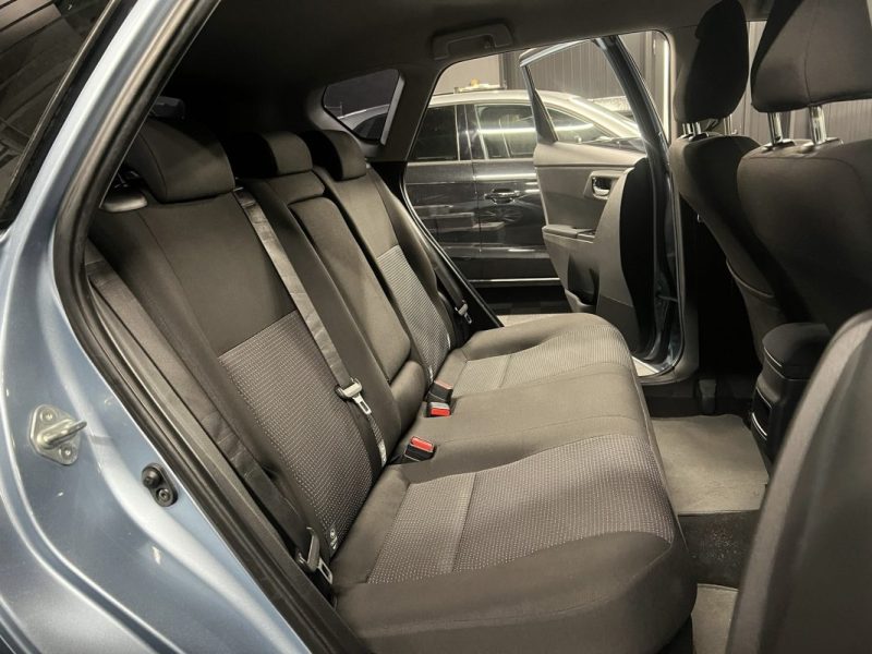 TOYOTA AURIS HYBRID HSD 1.8 VVT-i 136 Cv BOITE AUTO CAMERA RECUL CRIT AIR 1 - GARANTIE 1 AN