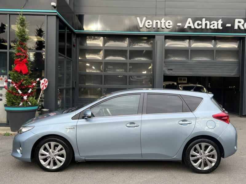 TOYOTA AURIS HYBRID HSD 1.8 VVT-i 136 Cv BOITE AUTO CAMERA RECUL CRIT AIR 1 - GARANTIE 1 AN
