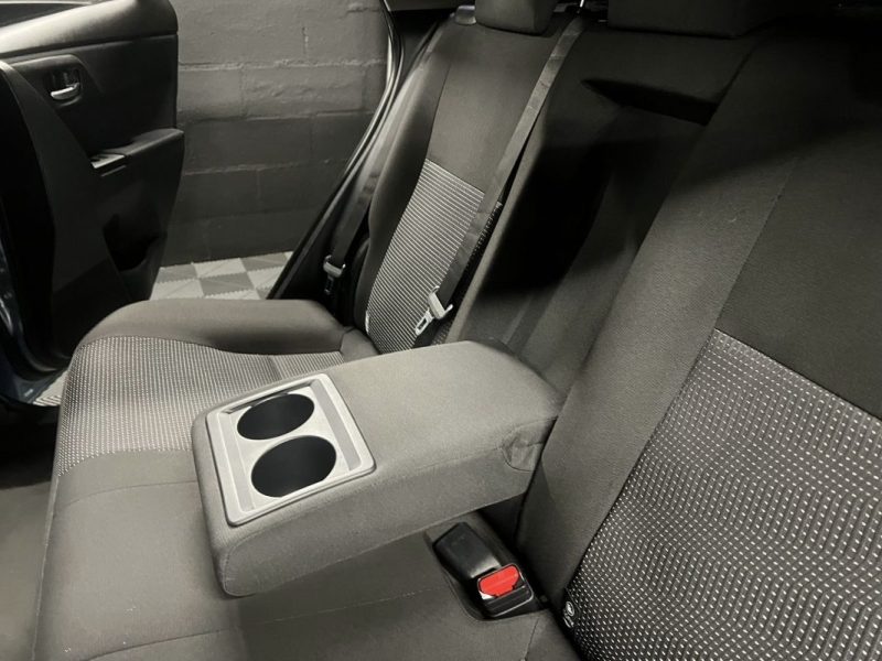 TOYOTA AURIS HYBRID HSD 1.8 VVT-i 136 Cv BOITE AUTO CAMERA RECUL CRIT AIR 1 - GARANTIE 1 AN